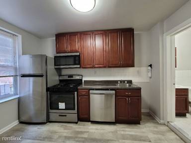 Main picture of 6310 Broadway