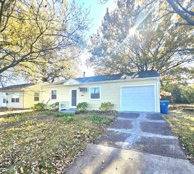 Main picture of 8604 Stella Ave
