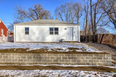 Main picture of 4034 Laurel Ave