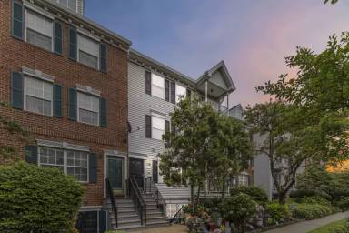 Main picture of 44 Vaughan Dr