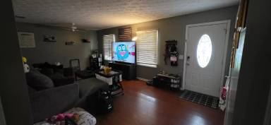 Main picture of 638 Ogden Ave