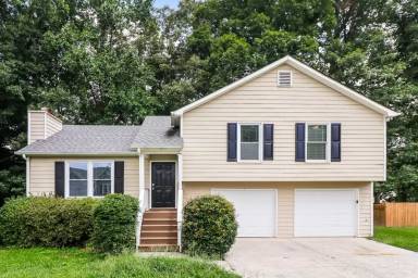 Main picture of 157 Aztec Way SE
