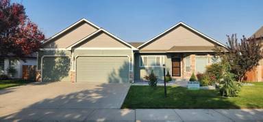 Main picture of 2205 N Aronmink Way