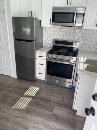 Main picture of 913 S Harlan Ave