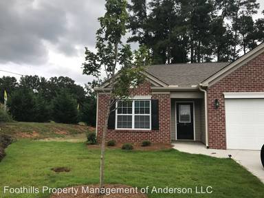 Main picture of 3 Ravencrest Dr