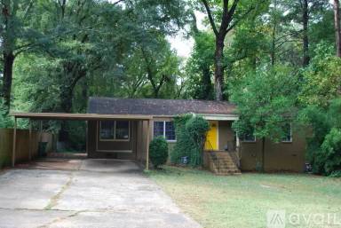 Main picture of 1457 Lavista Rd NE