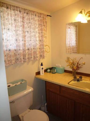 Main picture of 516 S 11th Ave