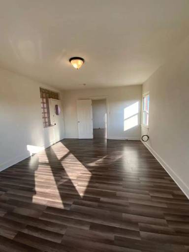 Main picture of 401-403 W James & 500-504 N Charlotte Street