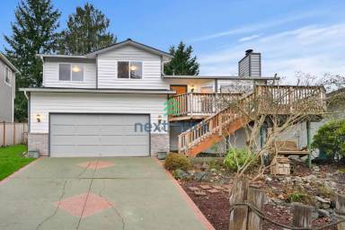 Main picture of 626 98th Dr NE