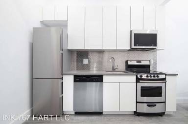 Main picture of 767 Hart St