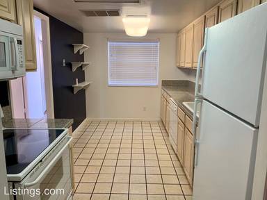 Main picture of 4250 S Olive St