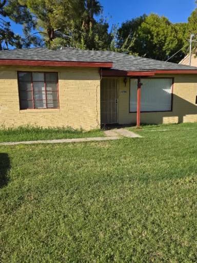 Main picture of 1420 E McLellan Blvd
