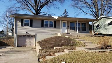 Main picture of 1324 Hillside Dr