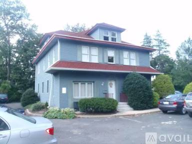 Main picture of 1939 Pennington Rd