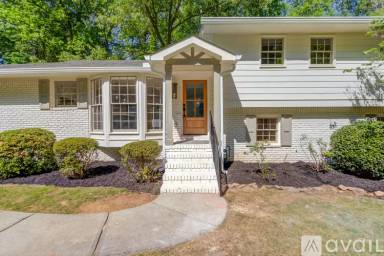 Main picture of 1464 Rochelle Dr