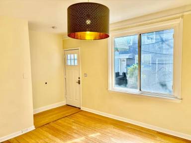 Main picture of 6 Rademan Pl