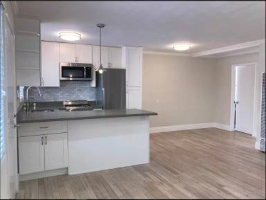 Main picture of 98 Vernon St