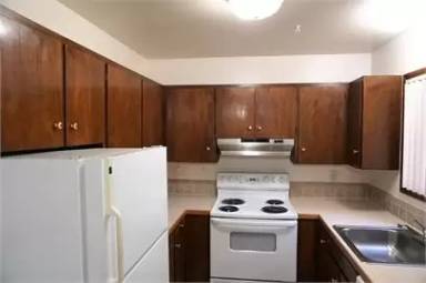 Main picture of Vista Cornell Apts