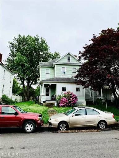 Main picture of 708 30th St