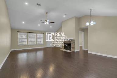 Main picture of 19302 Wildoats Dr