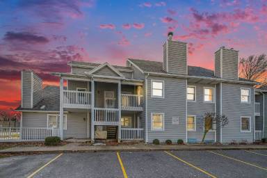Main picture of 1411 N Oakhill Dr