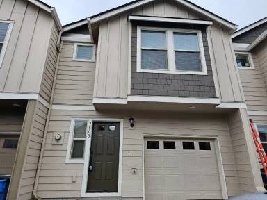 Main picture of 9801 NE 76th Way