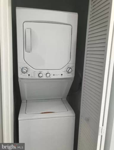 Main picture of 1712 R St SE