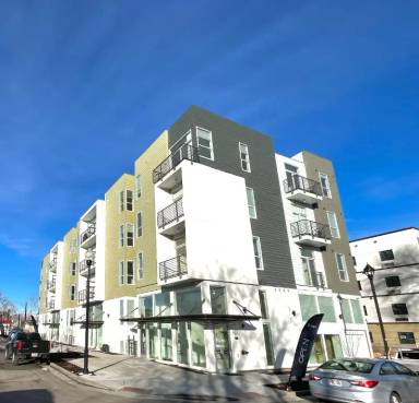 Main picture of 968 S Washington St