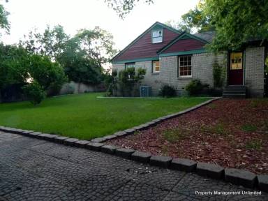 Main picture of 640 E Pleasant Run Rd