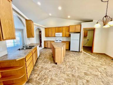 Main picture of 1330 E Stoneybrook Loop