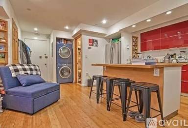 Main picture of 23 Saint Stephen St