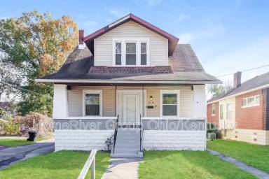 Main picture of 715 S 38th St