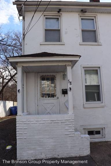 Main picture of 58 E Monroe St