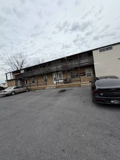 Main picture of 111 East 6th Avenue 7