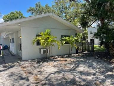 Main picture of 419 Pineapple St