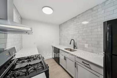 Main picture of The Elms By Onyx