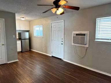 Main picture of 1710 10th St