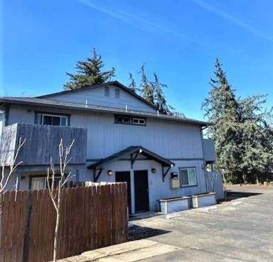 Main picture of 548 Hartnell Ave