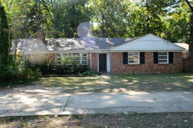 Main picture of 3924 Wares Ferry Rd