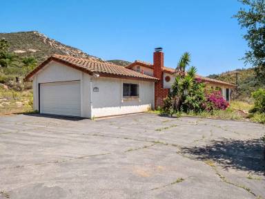 Main picture of 908 Deer Springs Rd