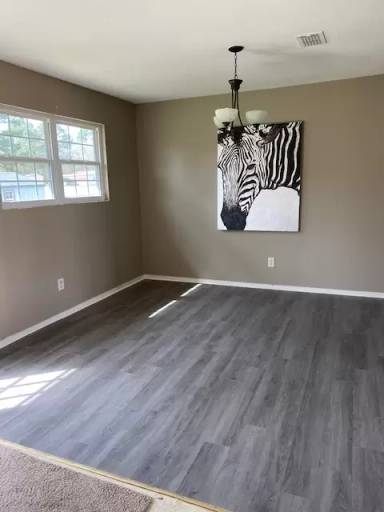 Main picture of 3012 E 54th St