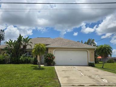 Main picture of 130 SW 31st Ter