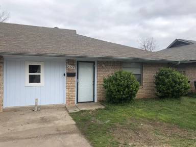 Main picture of 1220 N Purdue Ave