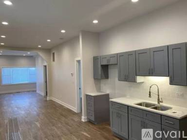 Main picture of 3331 S Ashland Ave