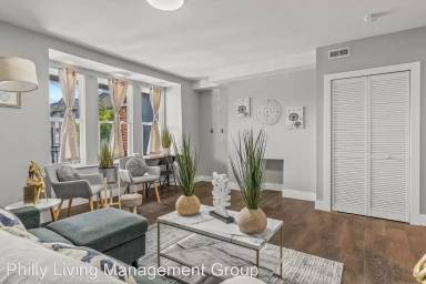 Main picture of 4811 Walnut St