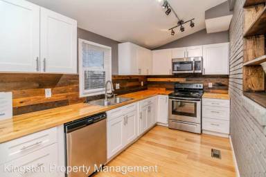 Main picture of 862 Angliana Ave