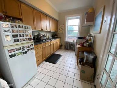 Main picture of 12 Farrington Ave