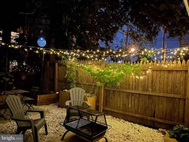 Main picture of 1431 Cambridge St