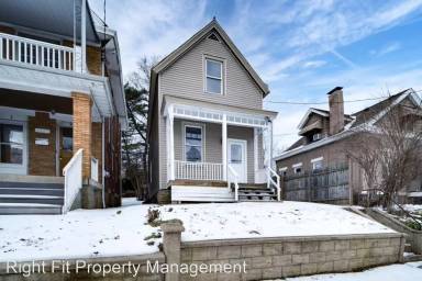 Main picture of 1057 Rosemont Ave