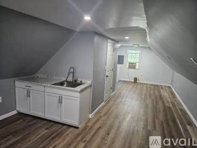 Main picture of 1629 Carrie St